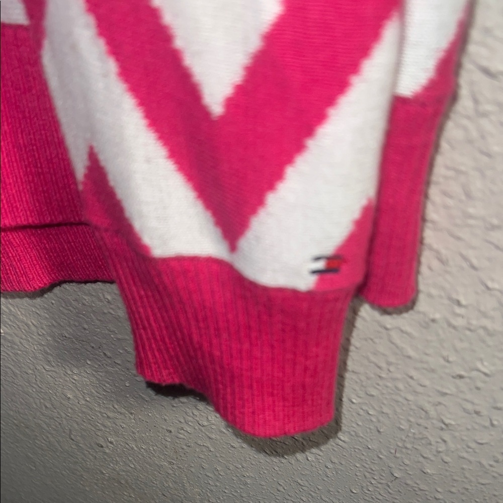 Tommy Hilfiger Pink and White Chevron Sweater - Picture 3 of 7